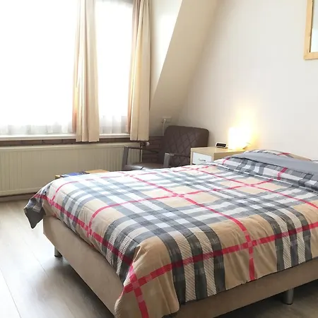 Hotel Plato Den Haag Scheveningen 3*