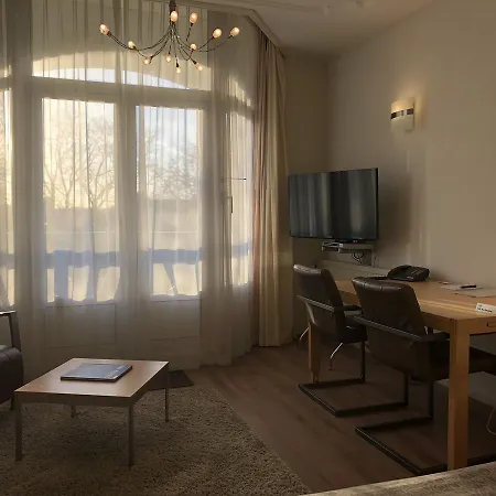 Hotel Plato Den Haag Scheveningen 3*