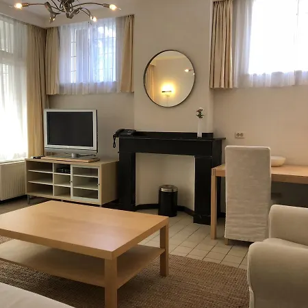 斯海弗宁恩海牙柏拉图酒店 酒店 3*