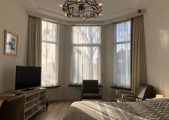 Hotel Plato Den Haag Scheveningen 3* Haga