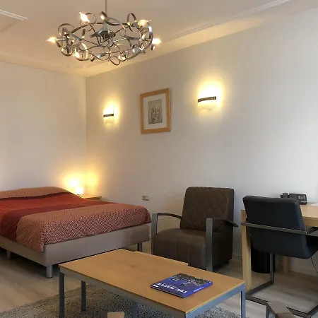 Hotel Plato Den Haag Scheveningen מלון האג