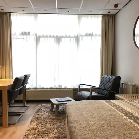 Hotel Plato Den Haag Scheveningen ホテル 3*