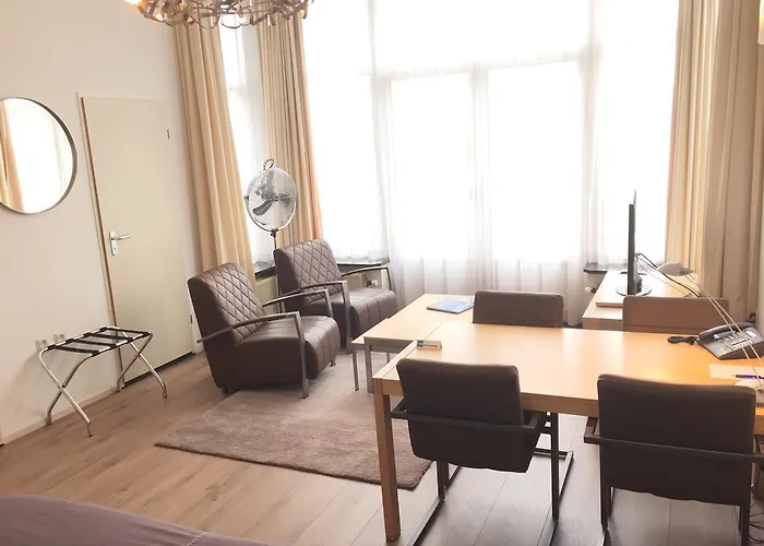 Hotel Plato Den Haag Scheveningen ホテル