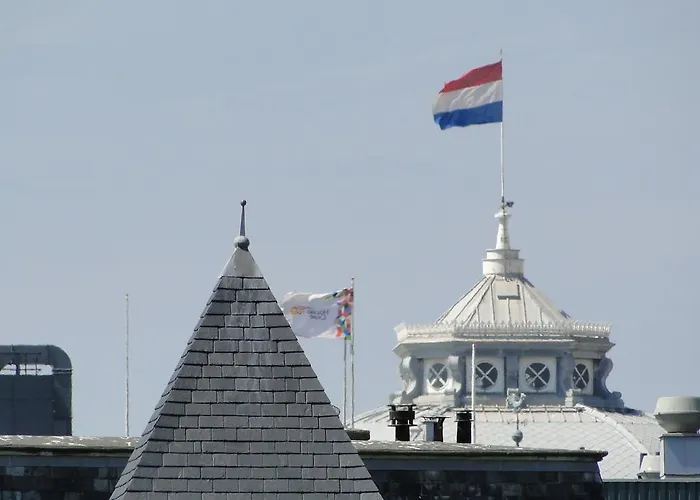 Hotel Plato Den Haag Scheveningen ホテル 3*